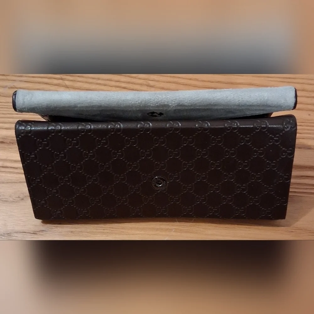 EUC Gucci GG Sima Mocha Signature Folding Sunglass Eyeglass Hard Travel Case